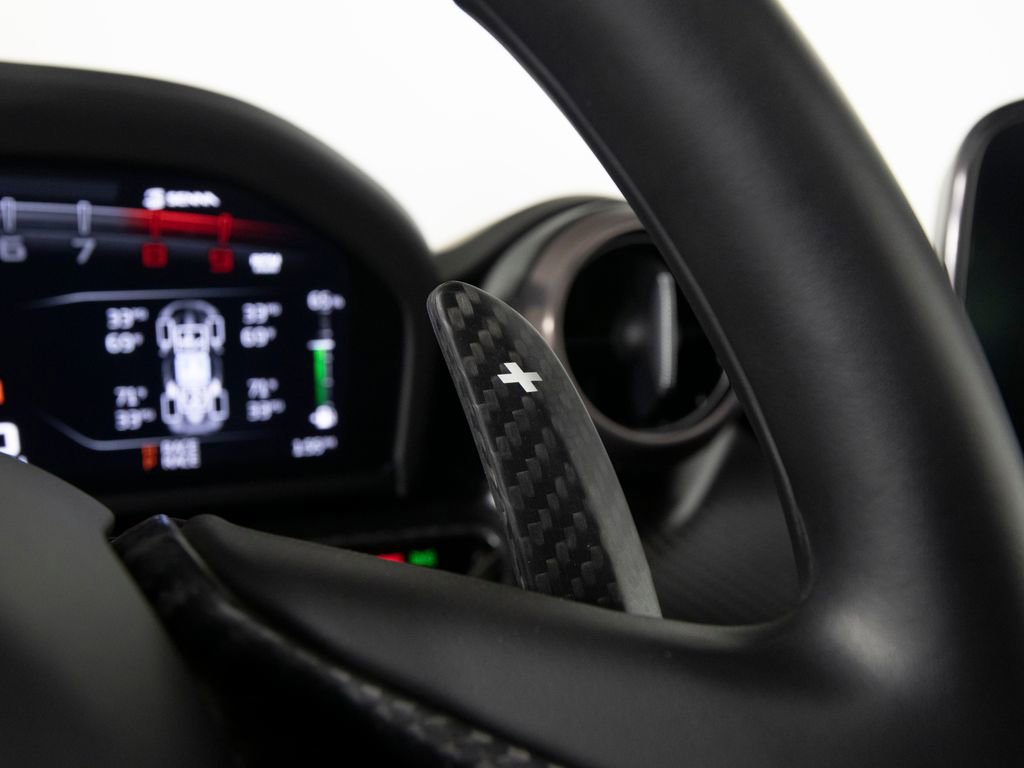 Used 2019 McLaren Senna photo 26