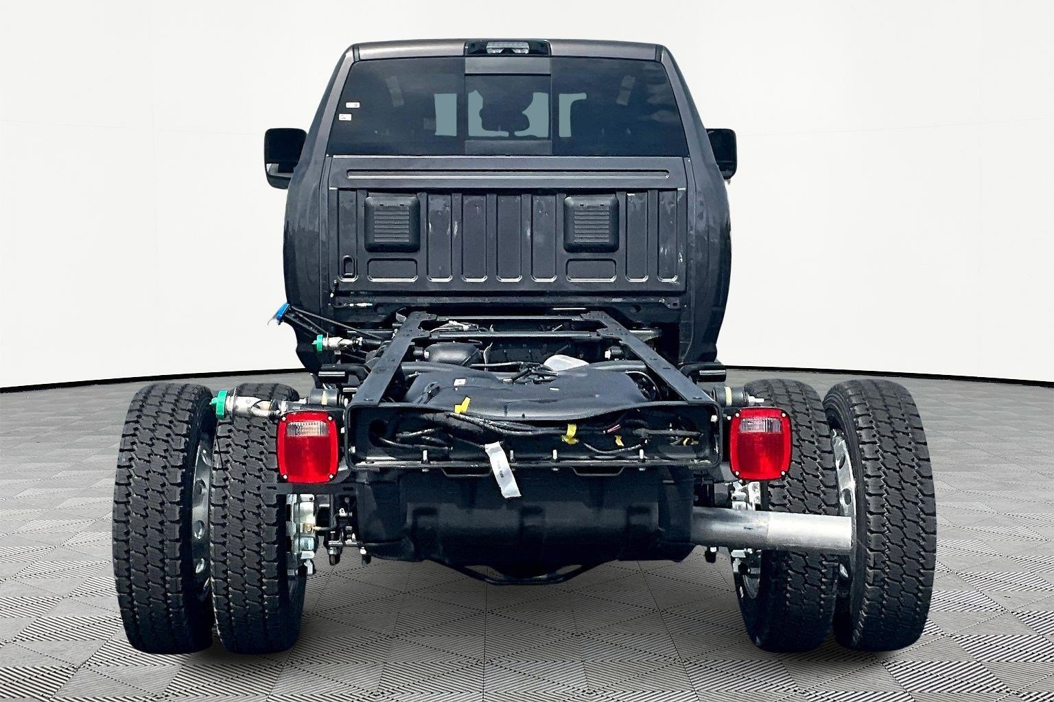 2026 RAM 4500 4x4 Crew Cab DRW