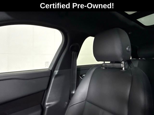 2026 Land Rover Range Rover Velar Dynamic SE