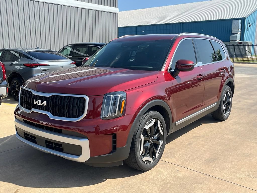 Used 2024 Kia Telluride EX