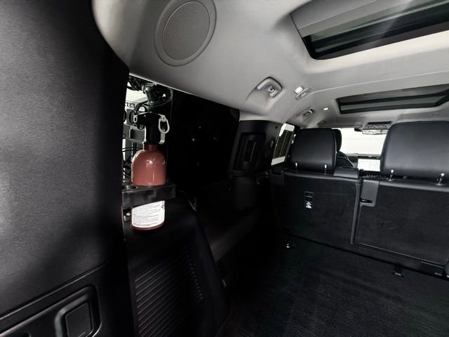 2023 Land Rover Defender 130 SE