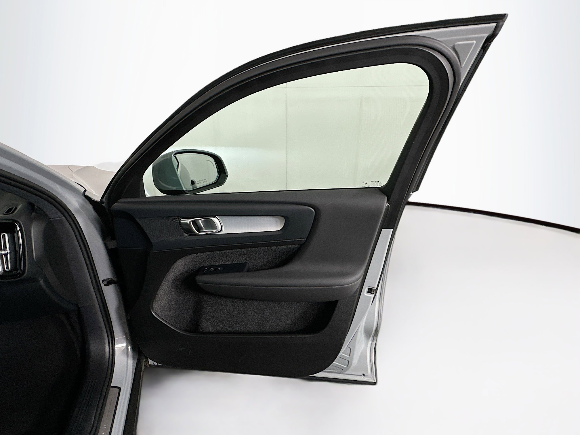 2025 Volvo Xc40 B5 Core