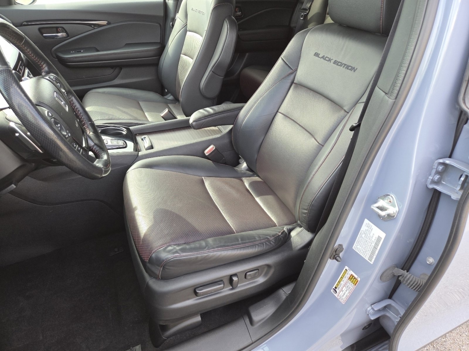 2023 Honda Ridgeline Black Edition