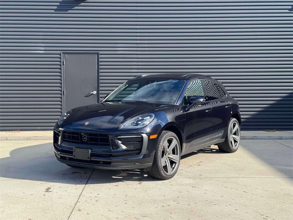 2023 Porsche Macan T