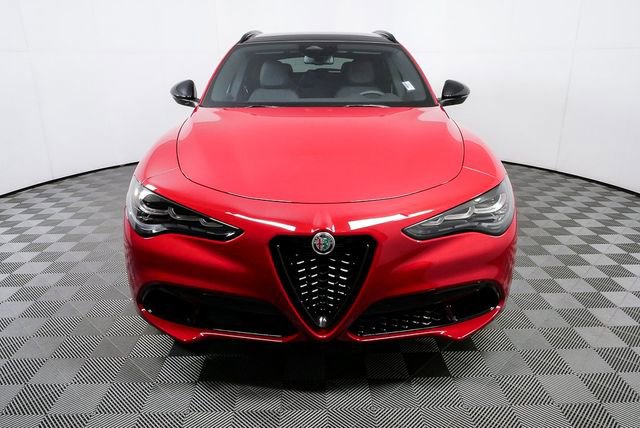 2025 Alfa Romeo Stelvio Sprint