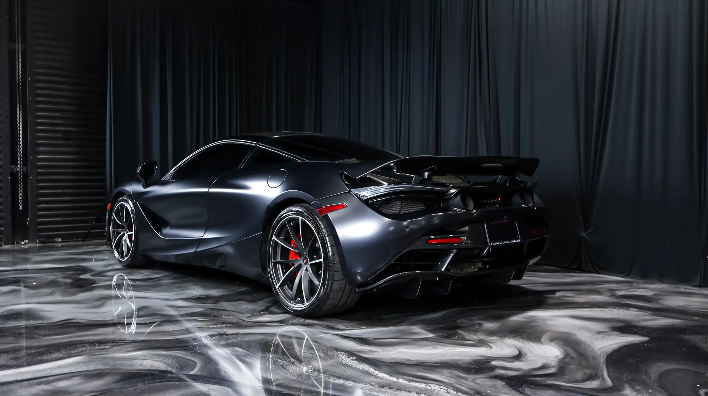 Used 2018 McLaren 720S photo 17