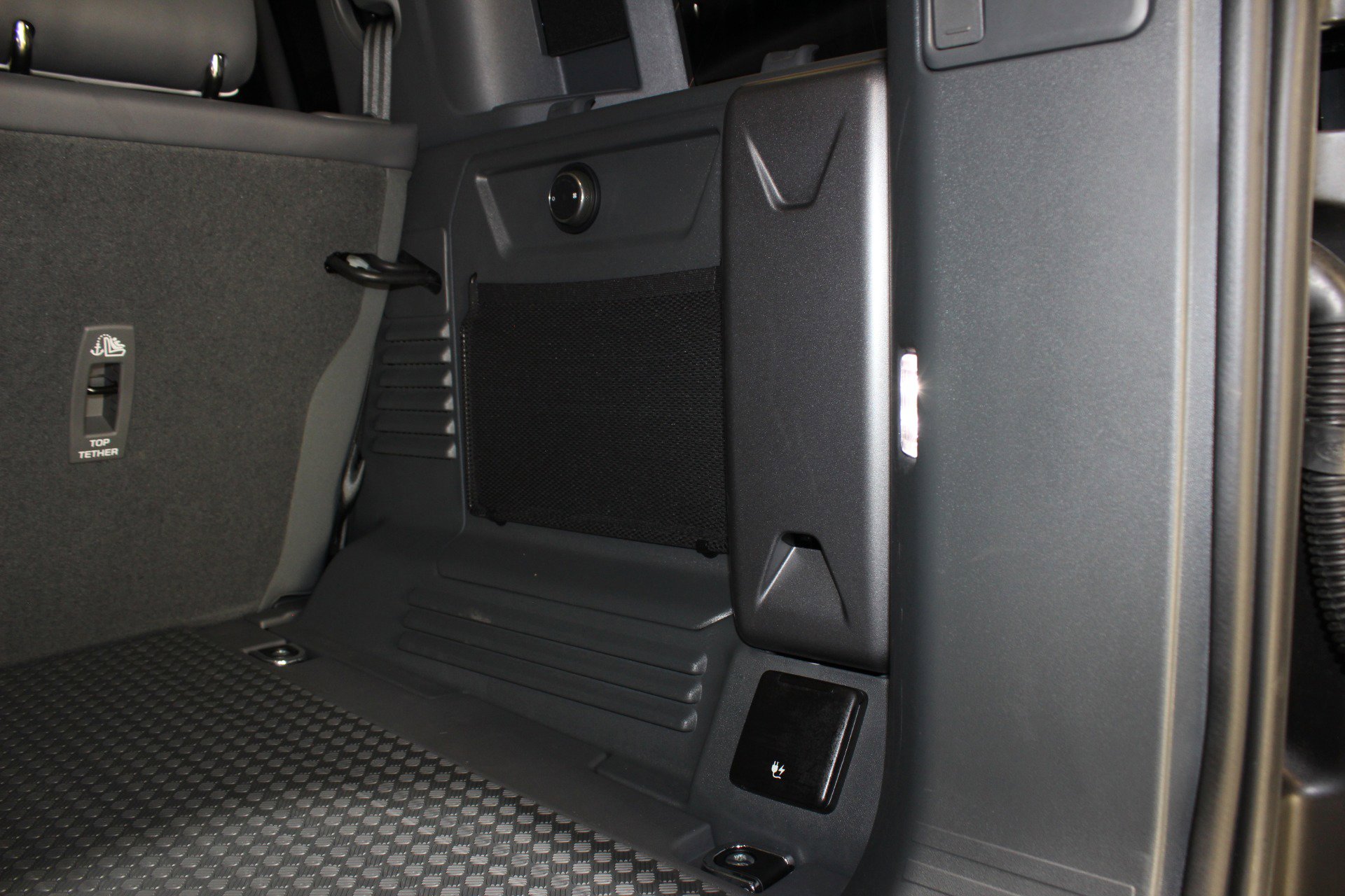 2026 Land Rover Defender 110