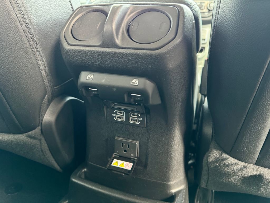 2023 Jeep Wrangler Unlimited Sahara