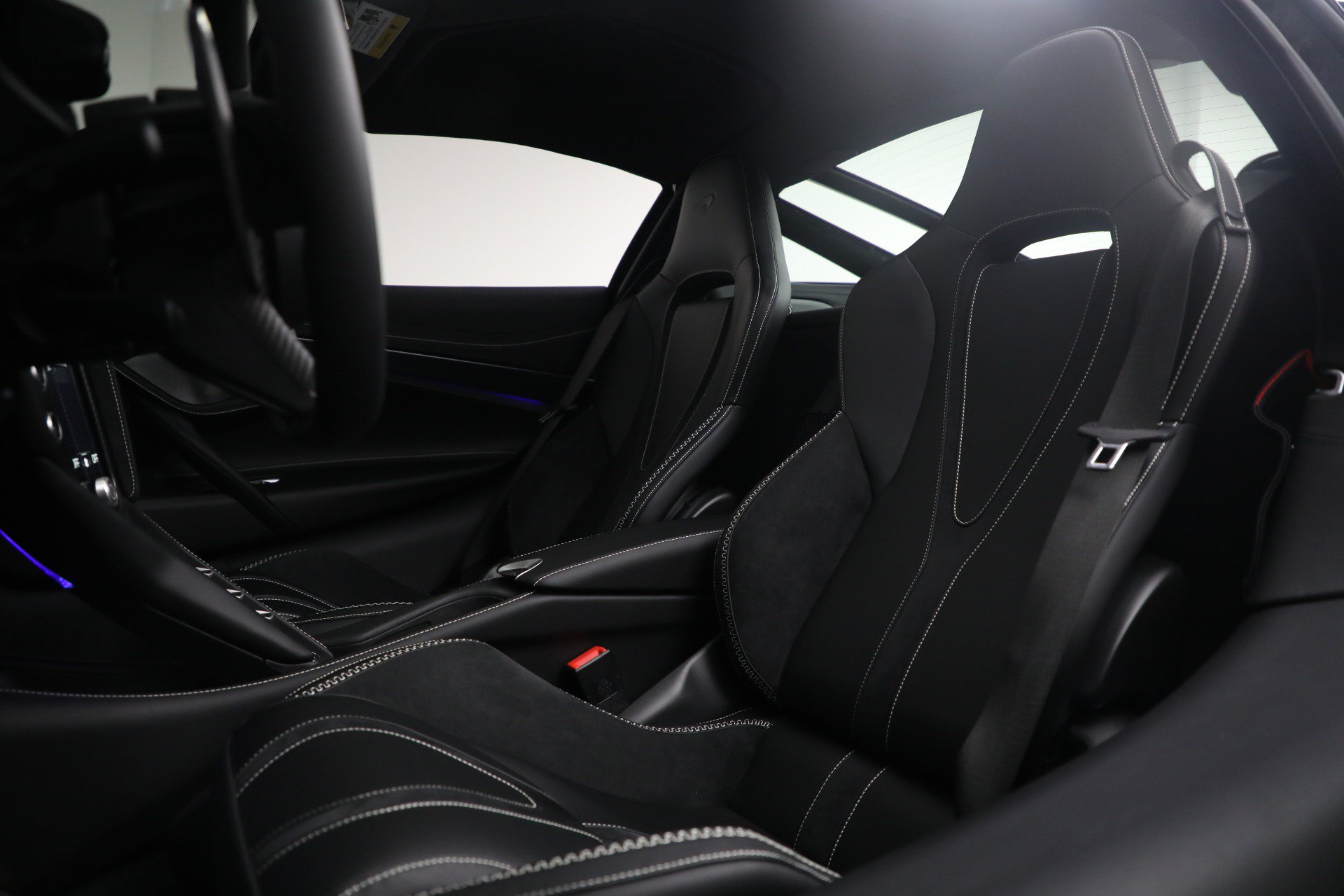 Used 2026 McLaren 750S photo 16