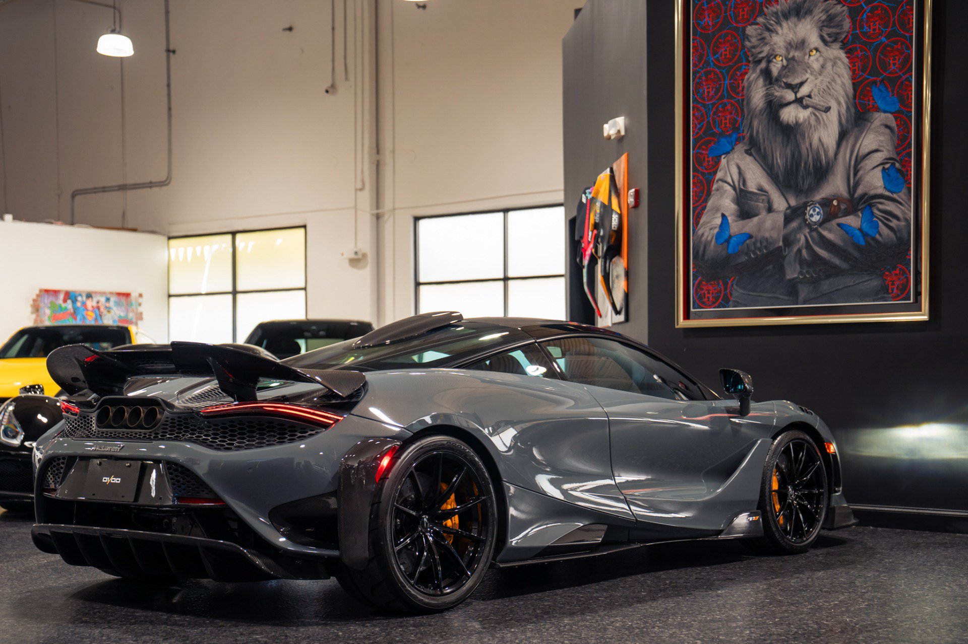 Used 2021 McLaren 765LT photo 7