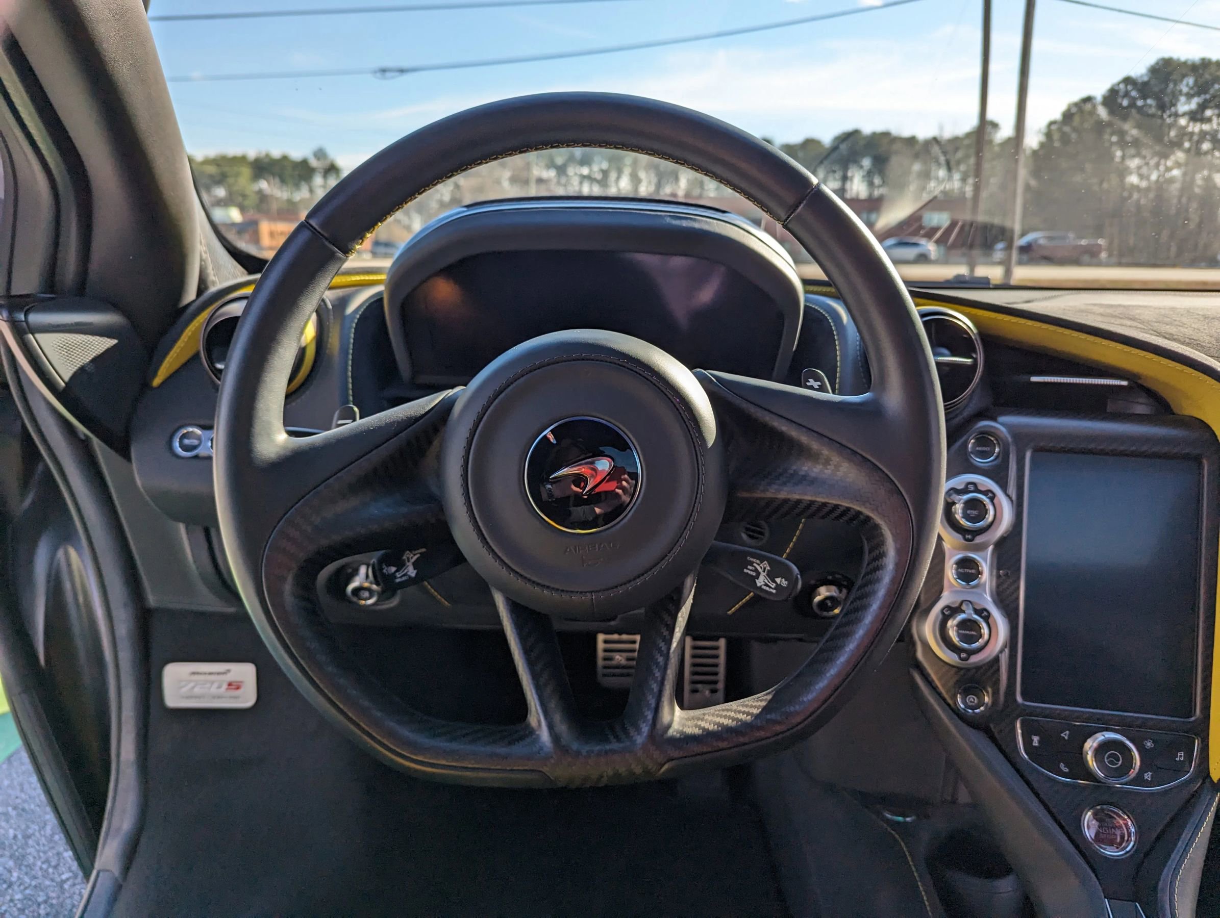 Used 2021 McLaren 720S Luxury photo 17