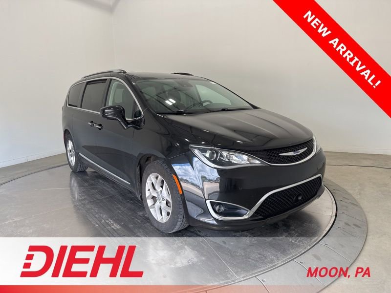 Used 2019 Chrysler Pacifica Touring-L w/ Advanced Safetytec Group