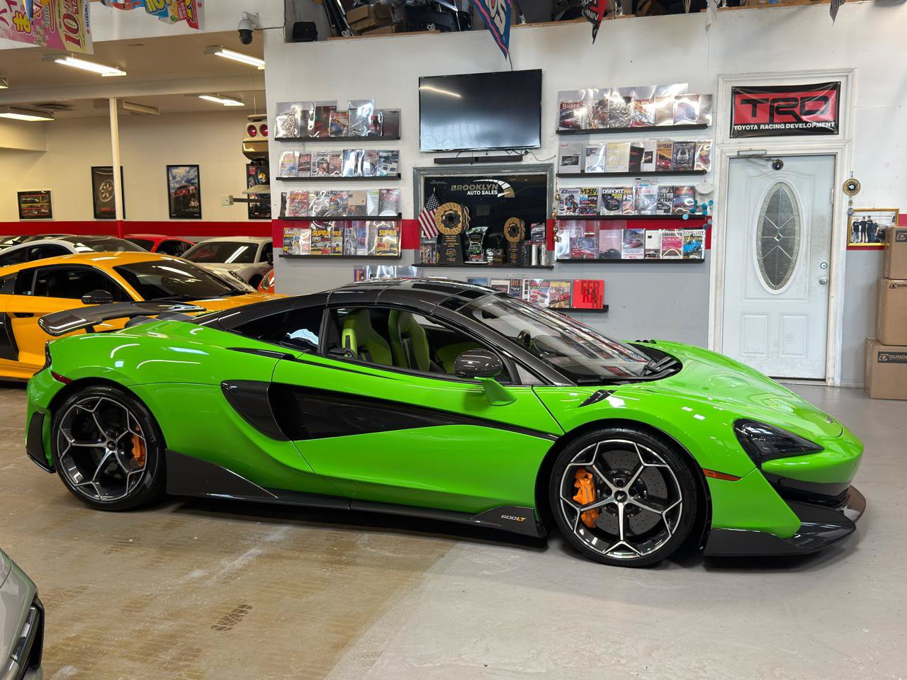 Used 2020 McLaren 600LT Spider photo 40
