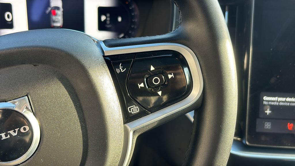 2025 Volvo Xc90 B5 Plus