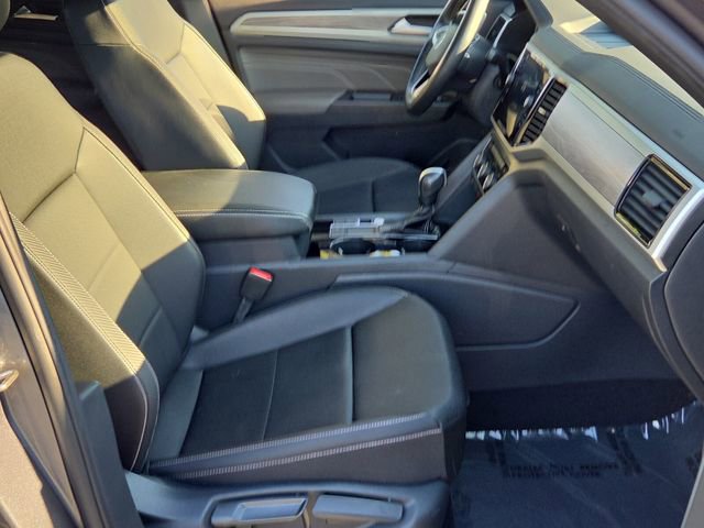 2023 Volkswagen Atlas Cross Sport SE