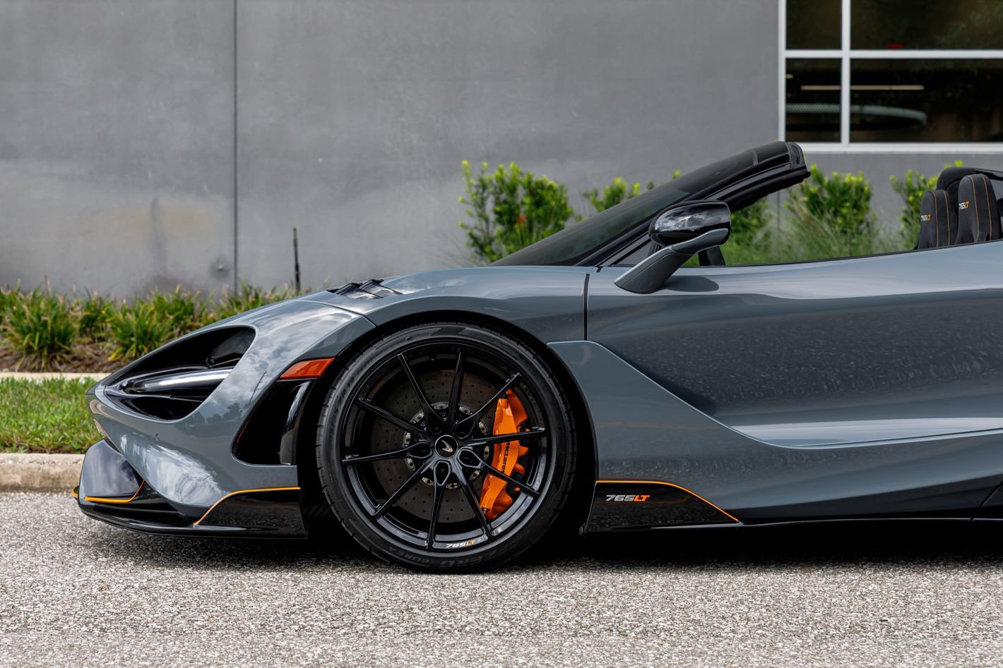 Used 2022 McLaren 765LT photo 35