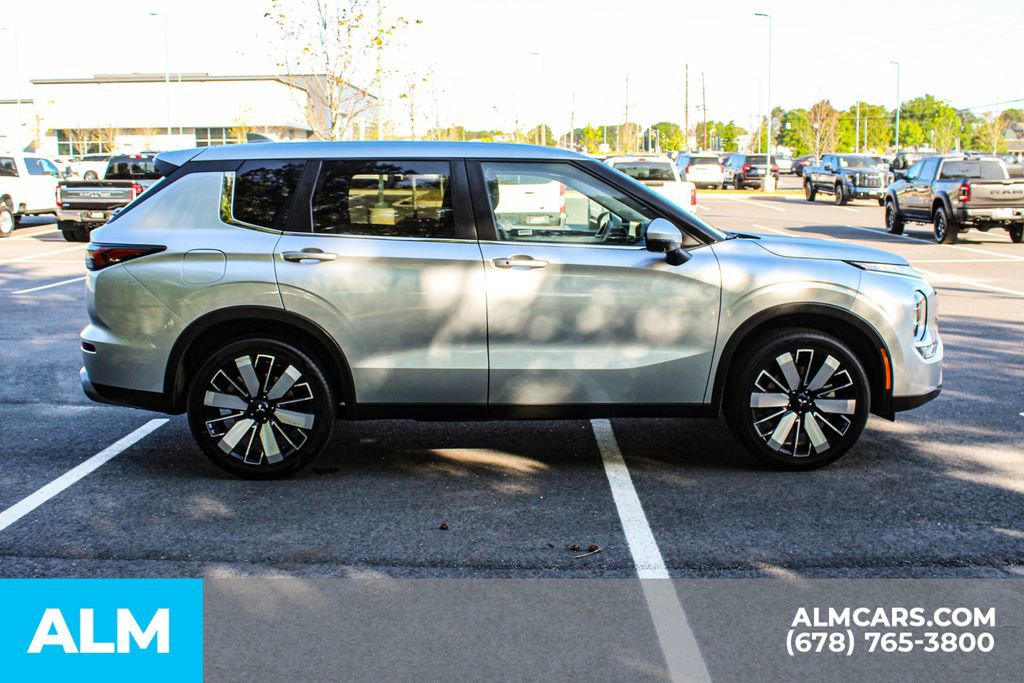 2025 Mitsubishi Outlander SE