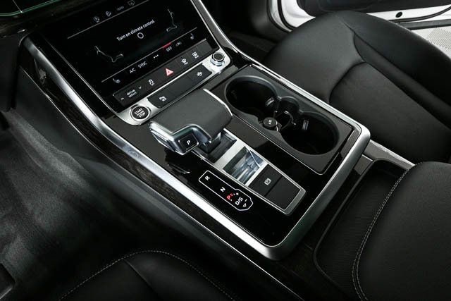 2025 Audi Q8 Premium