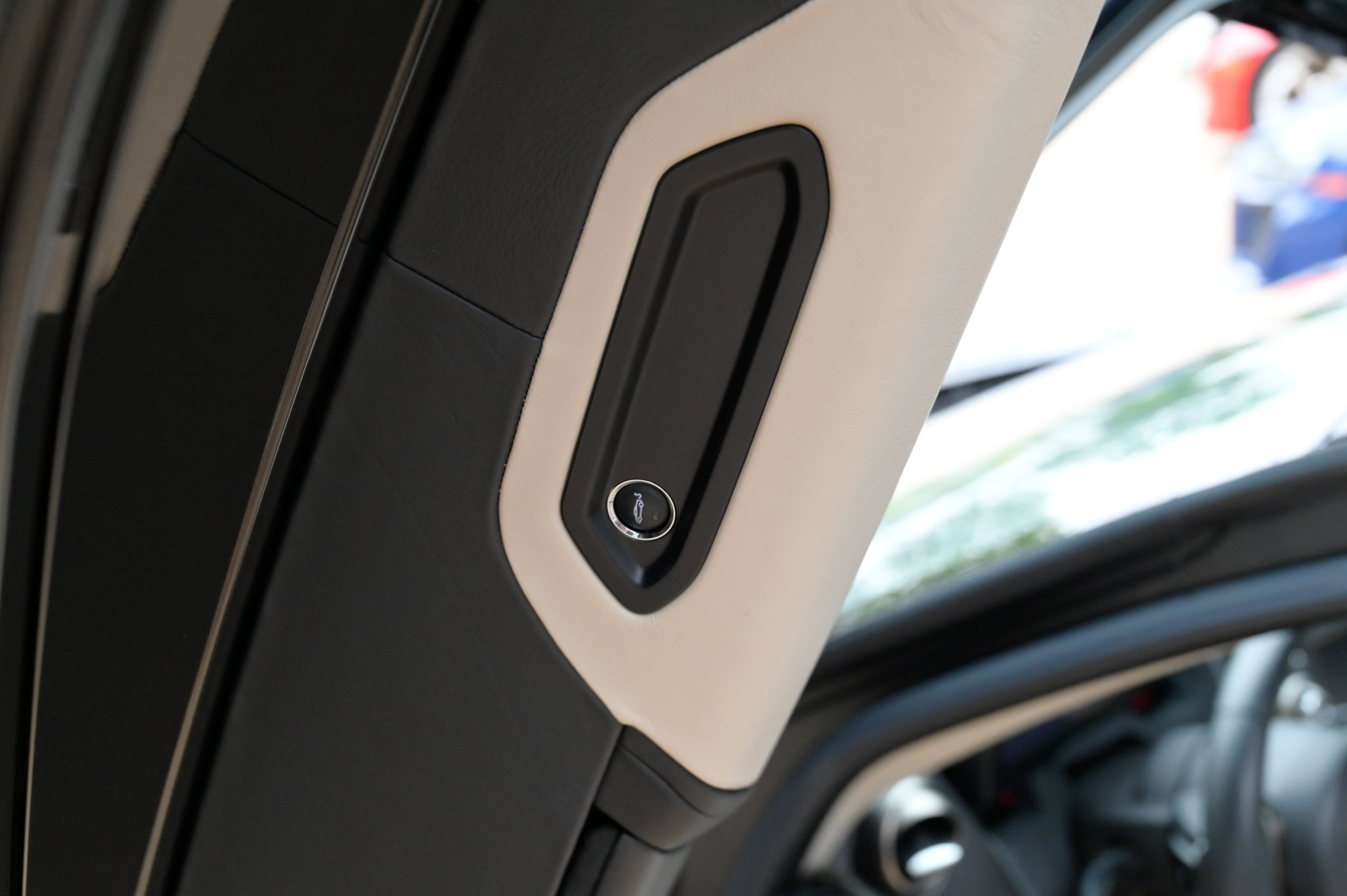 Used 2018 McLaren 720S Luxury photo 20