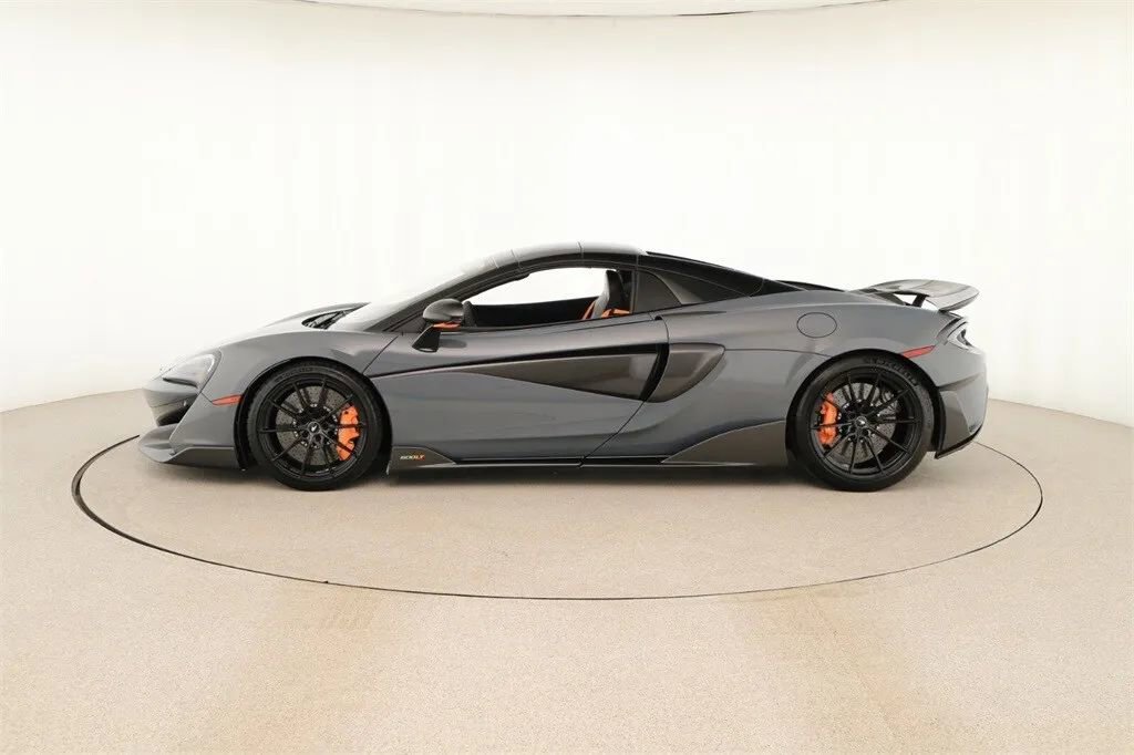 Used 2020 McLaren 600LT Spider photo 11