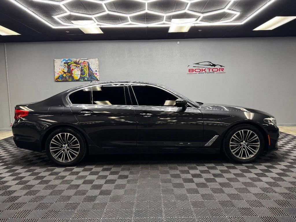 2018 BMW 530i