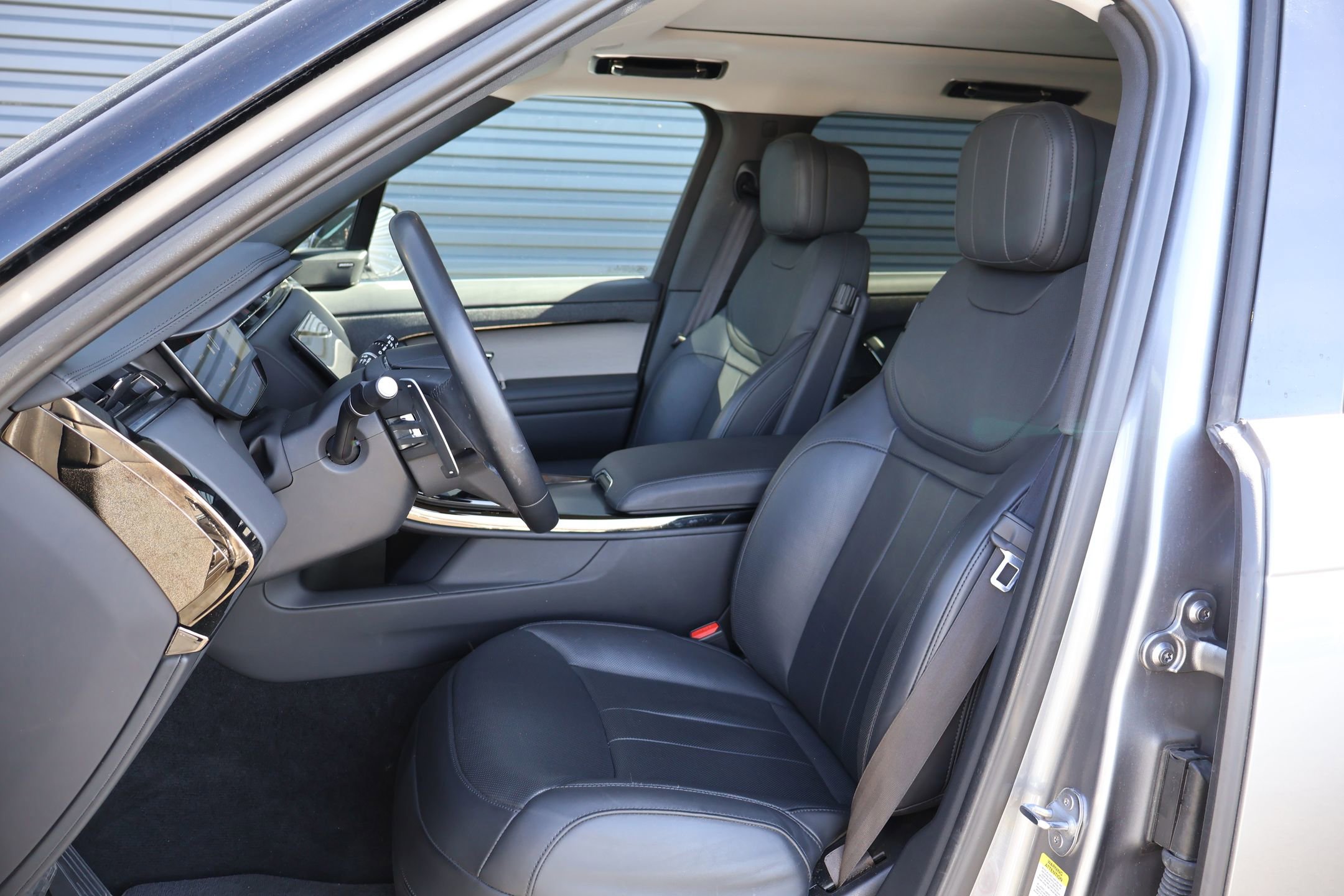 2023 Land Rover Range Rover Sport SE