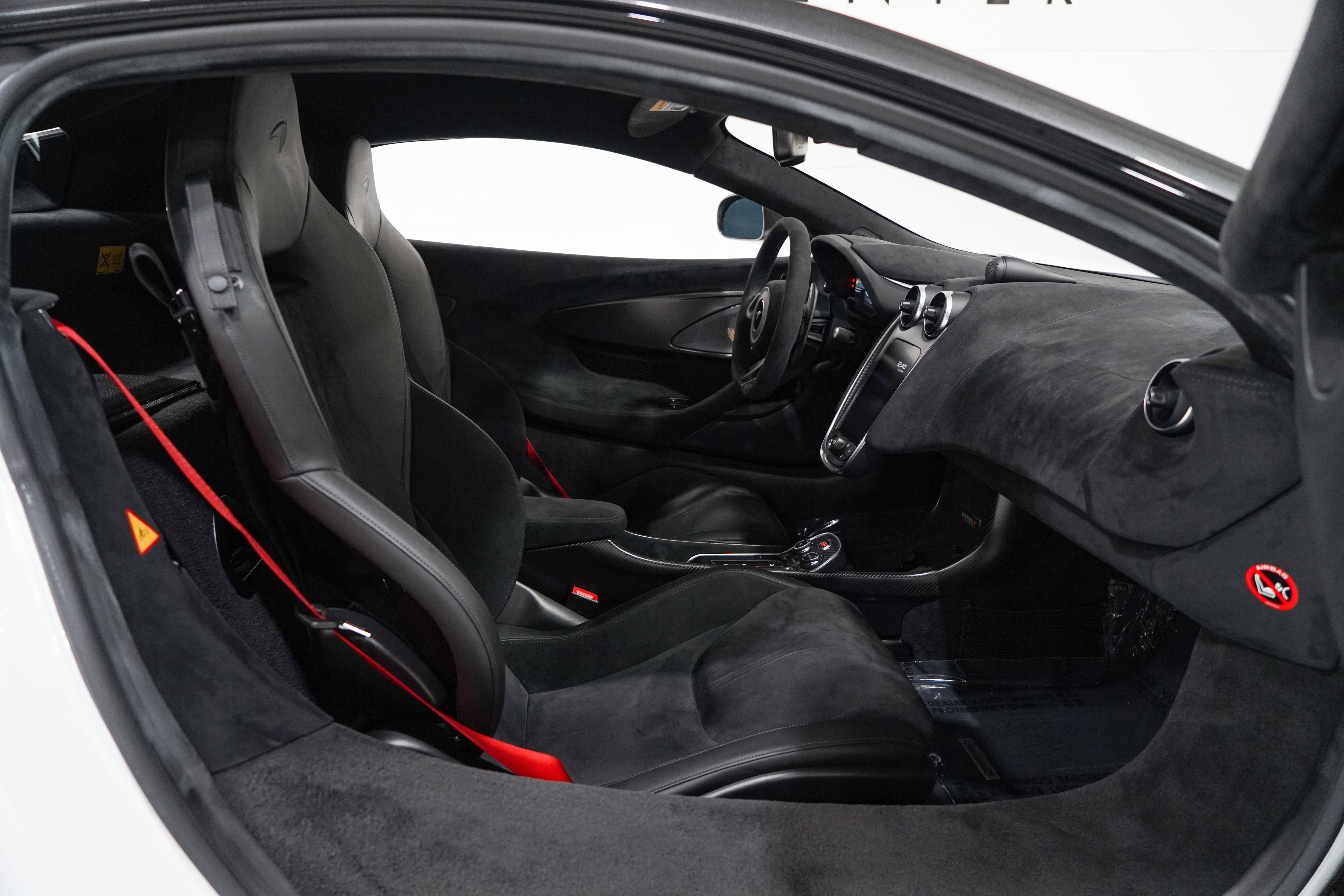 Used 2019 McLaren 600LT photo 16