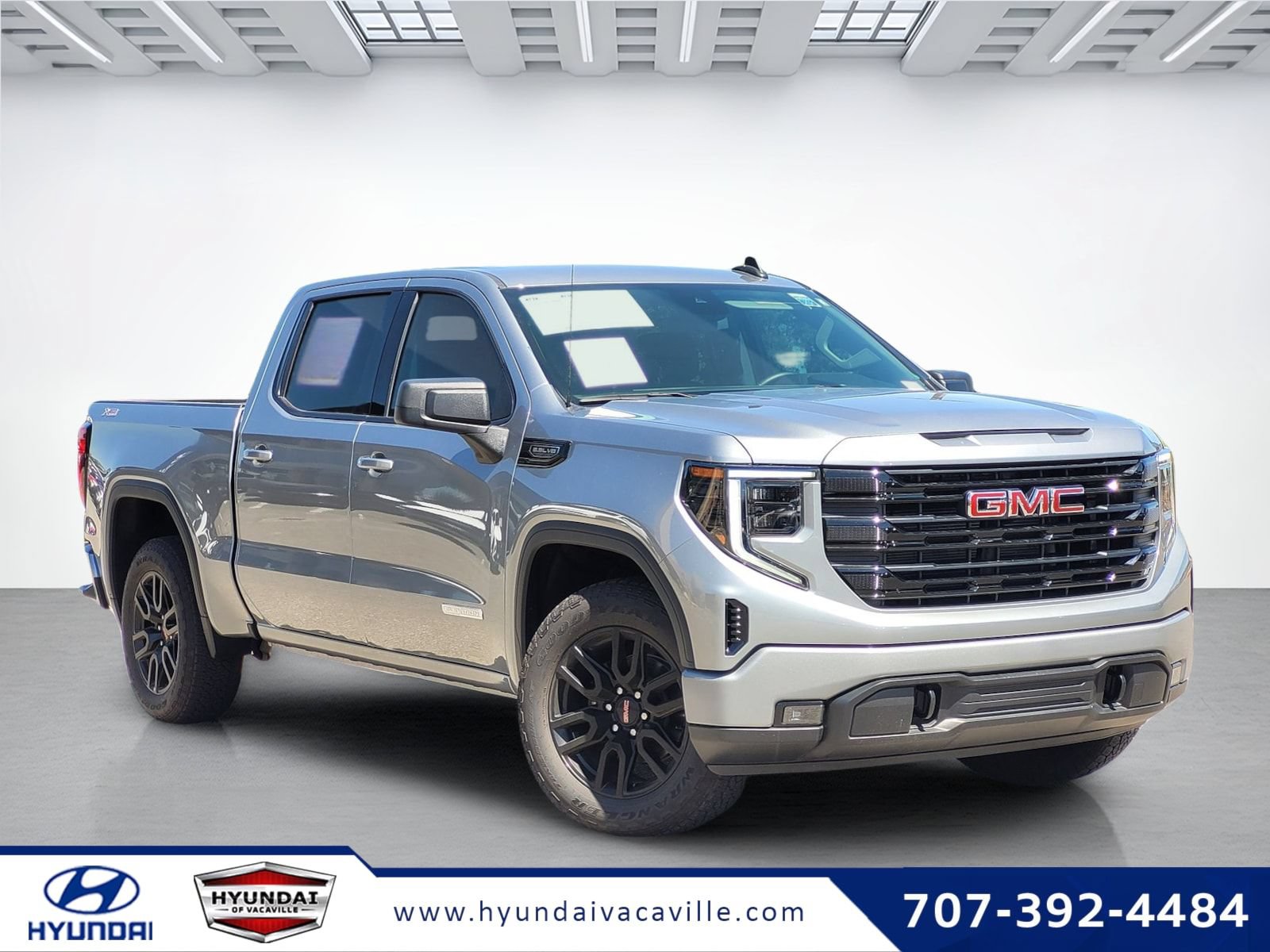 Used 2025 GMC Sierra 1500 Elevation