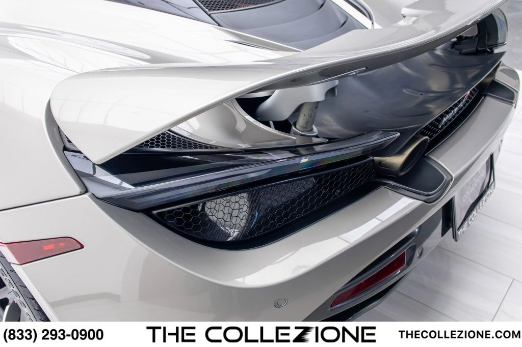 Used 2018 McLaren 720S photo 21