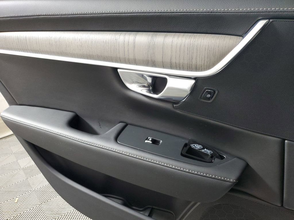 2022 Volvo S90 B6 Inscription