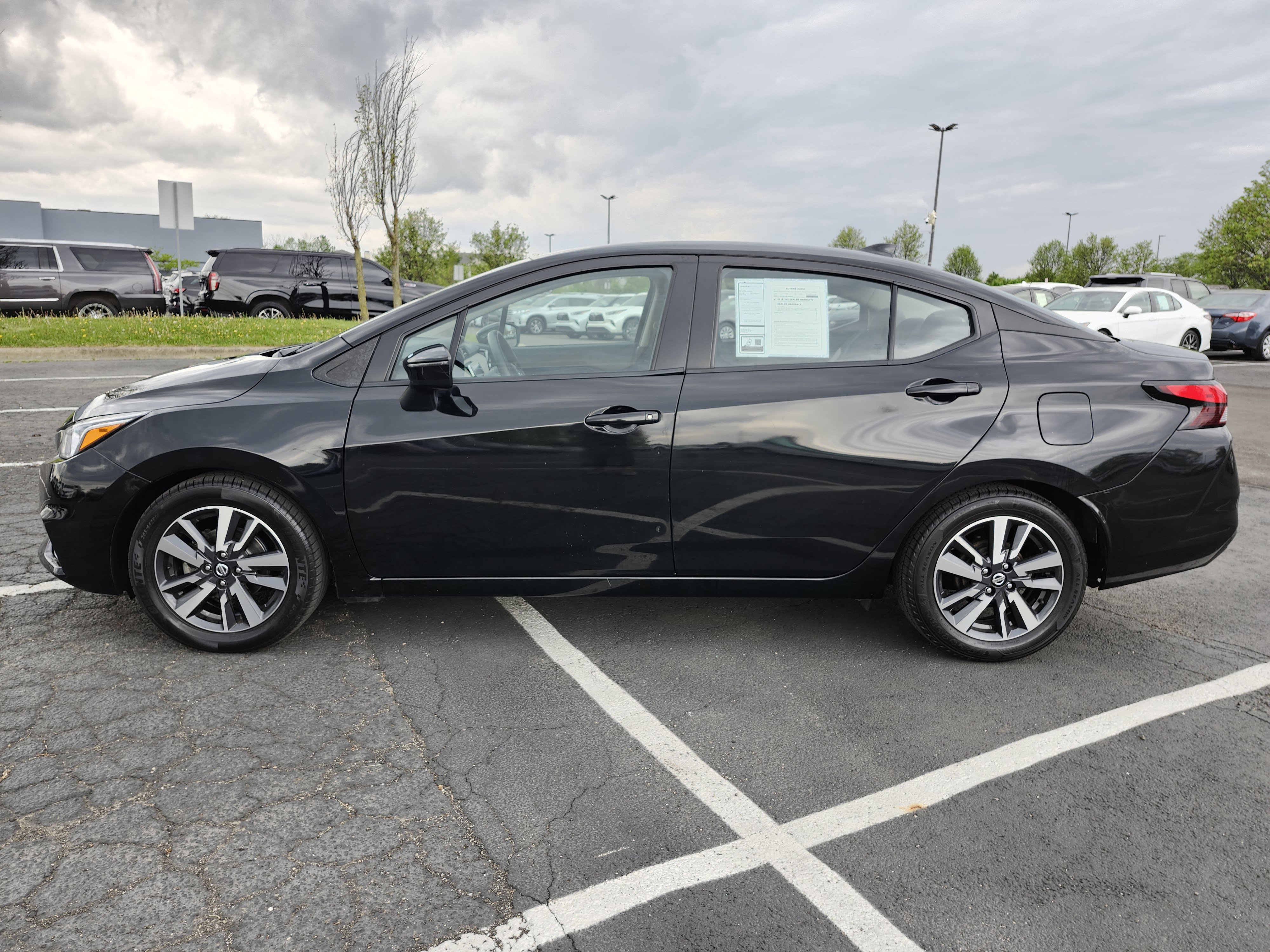 2021 Nissan Versa SV