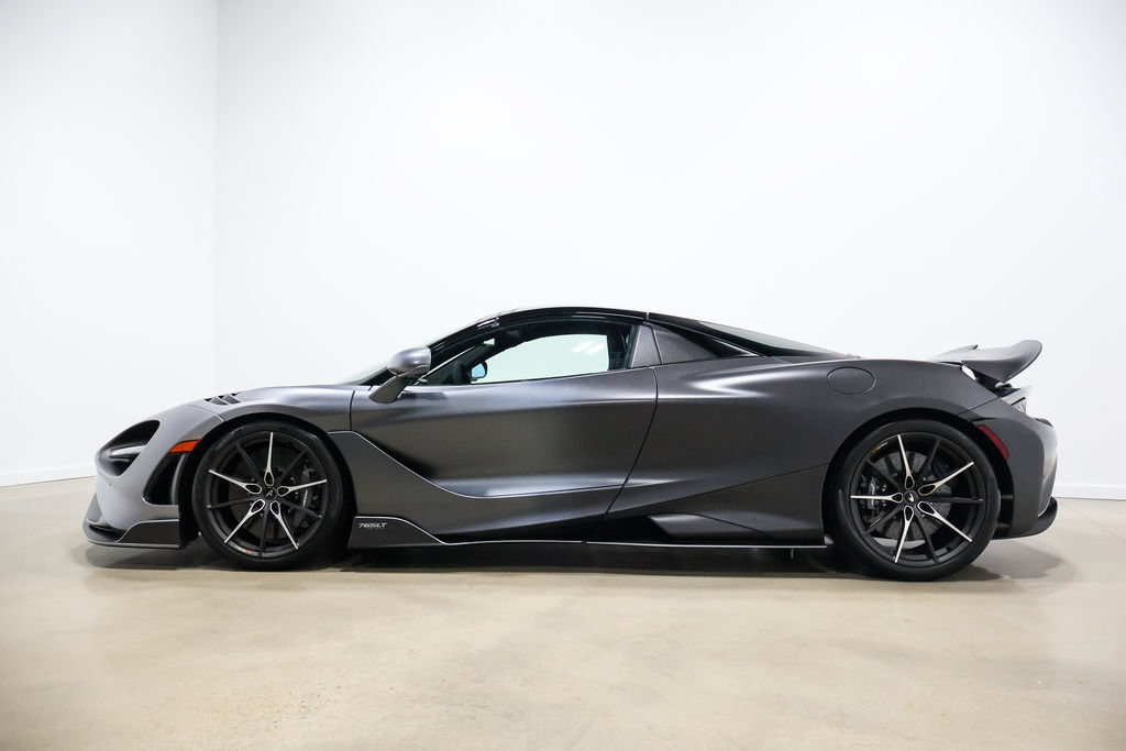 Used 2022 McLaren 765LT photo 21