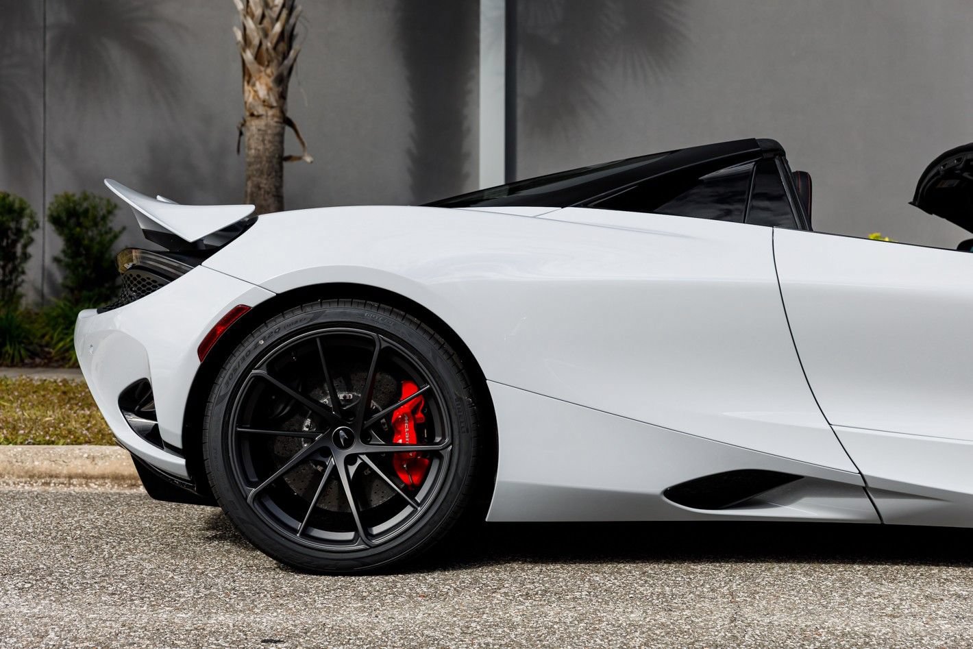 Used 2026 McLaren 750S Spider photo 8