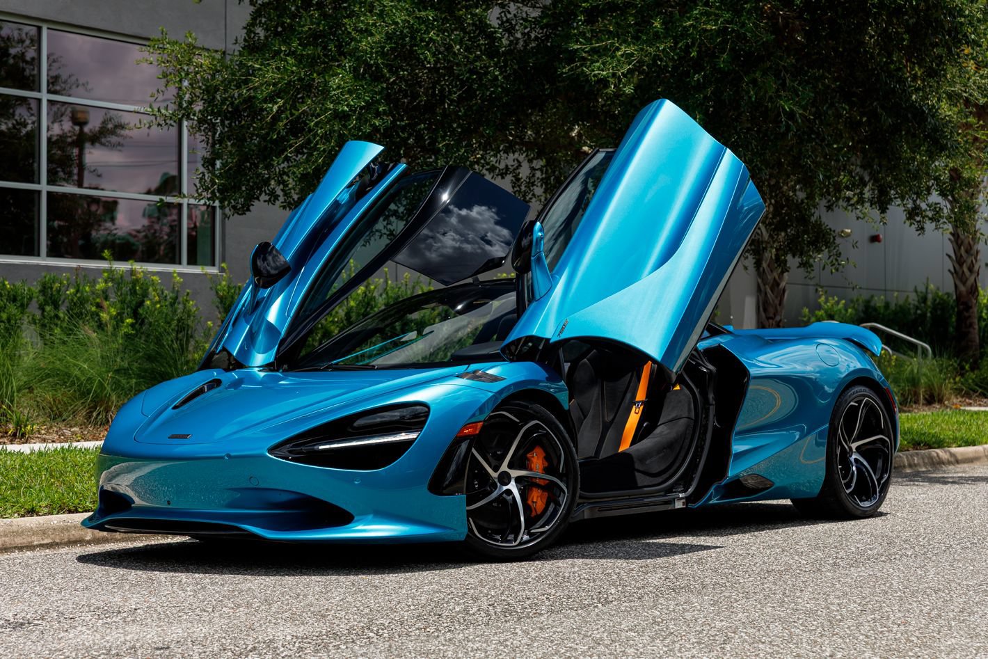 Used 2025 McLaren 750S photo 36