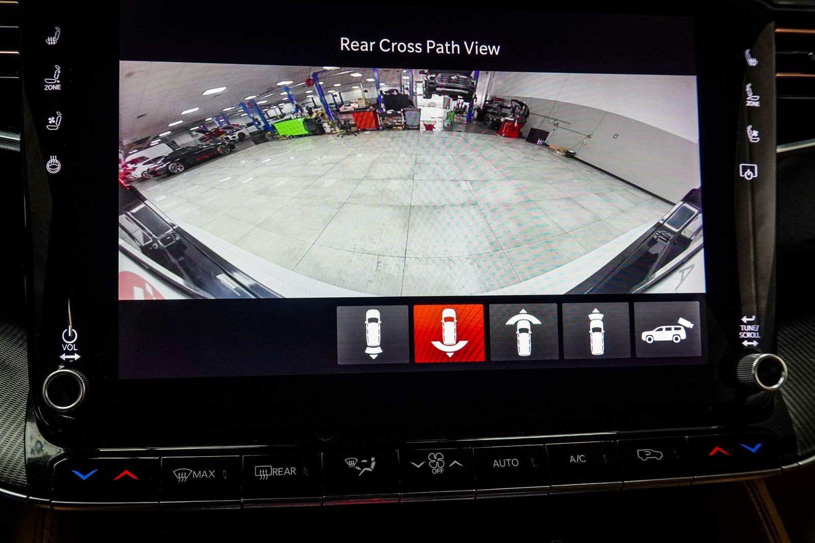 2023 Jeep Grand Wagoneer Series III