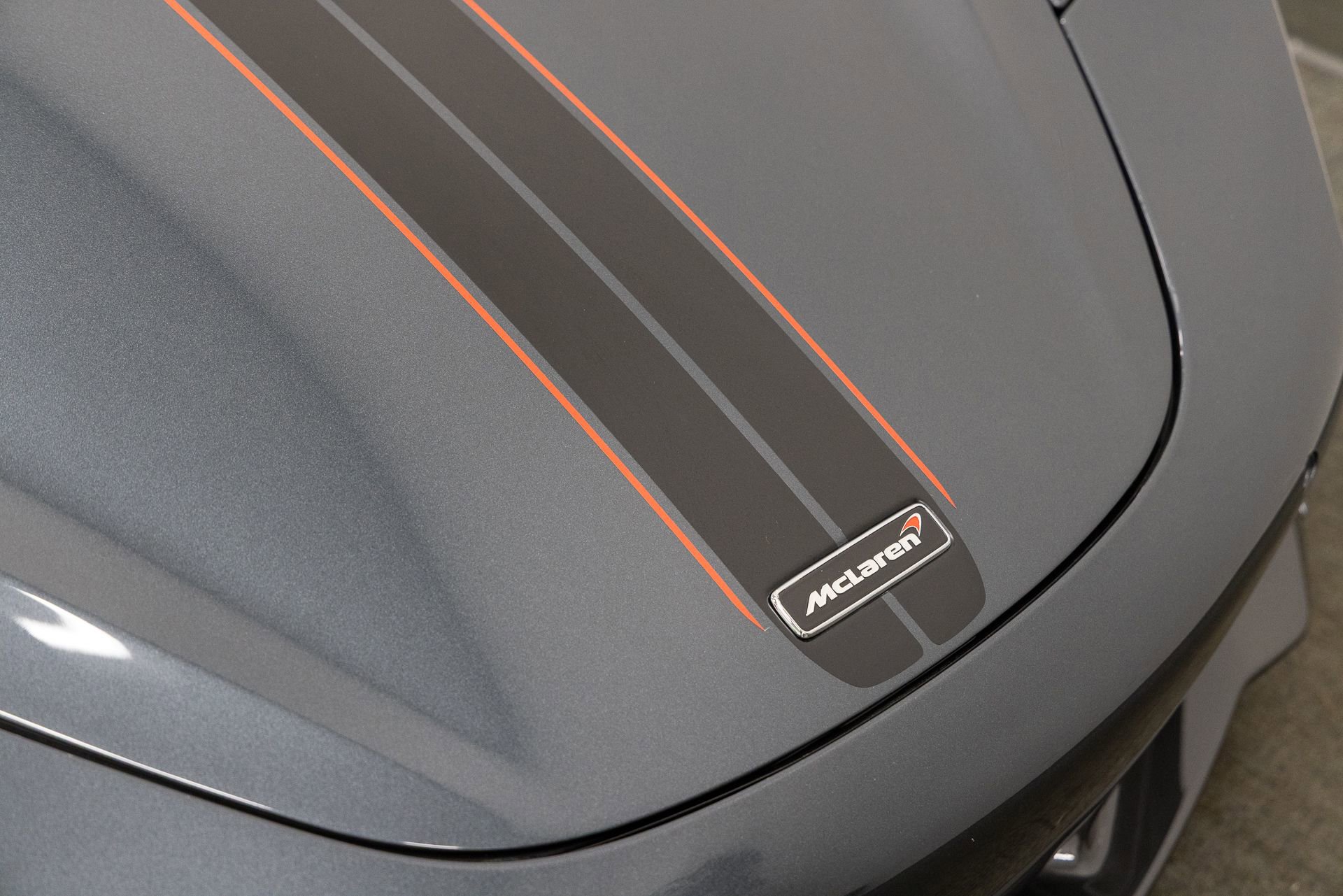 Used 2018 McLaren 720S Performance photo 25