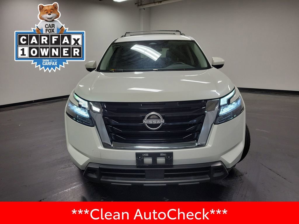 2023 Nissan Pathfinder SV