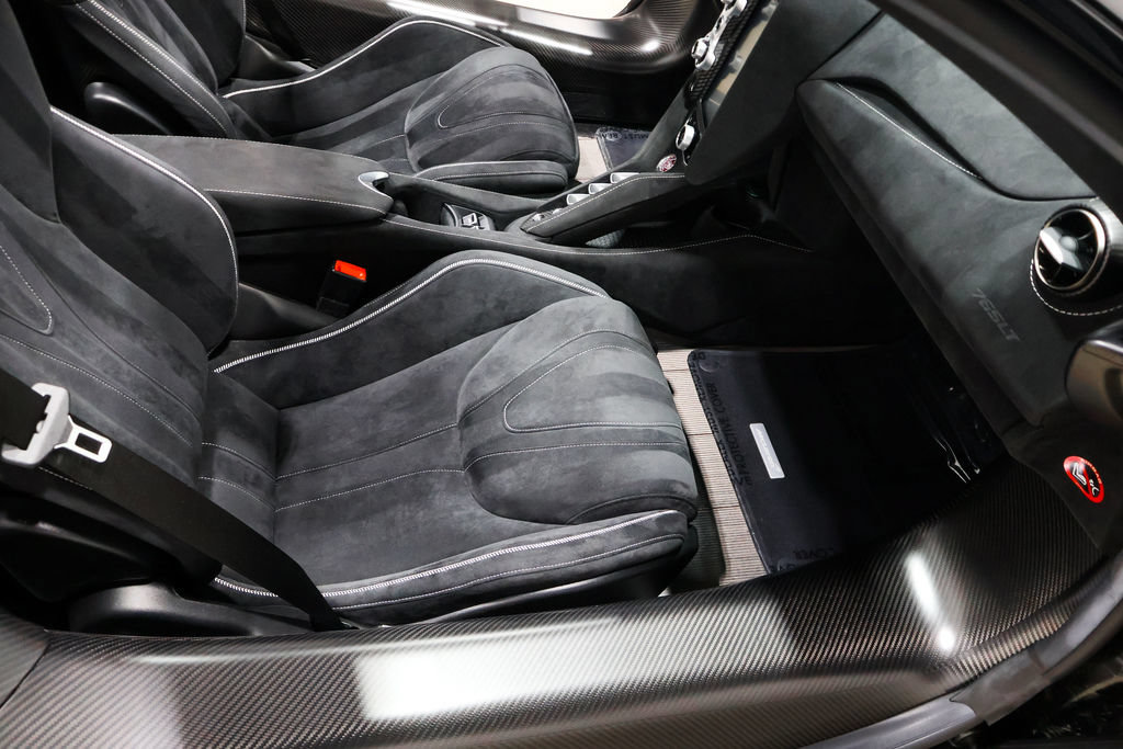 Used 2022 McLaren 765LT photo 68