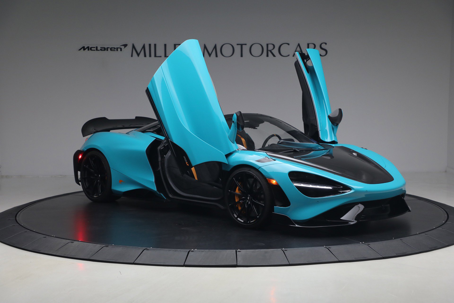 Used 2022 McLaren 765LT photo 20