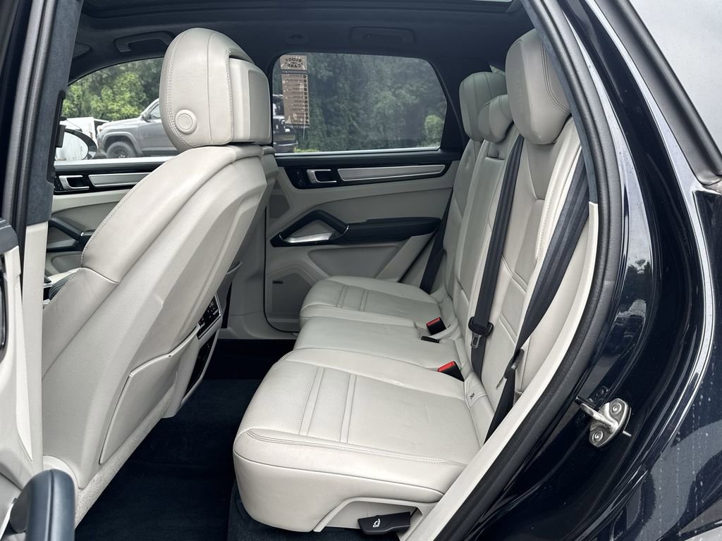 2023 Porsche Cayenne Turbo S