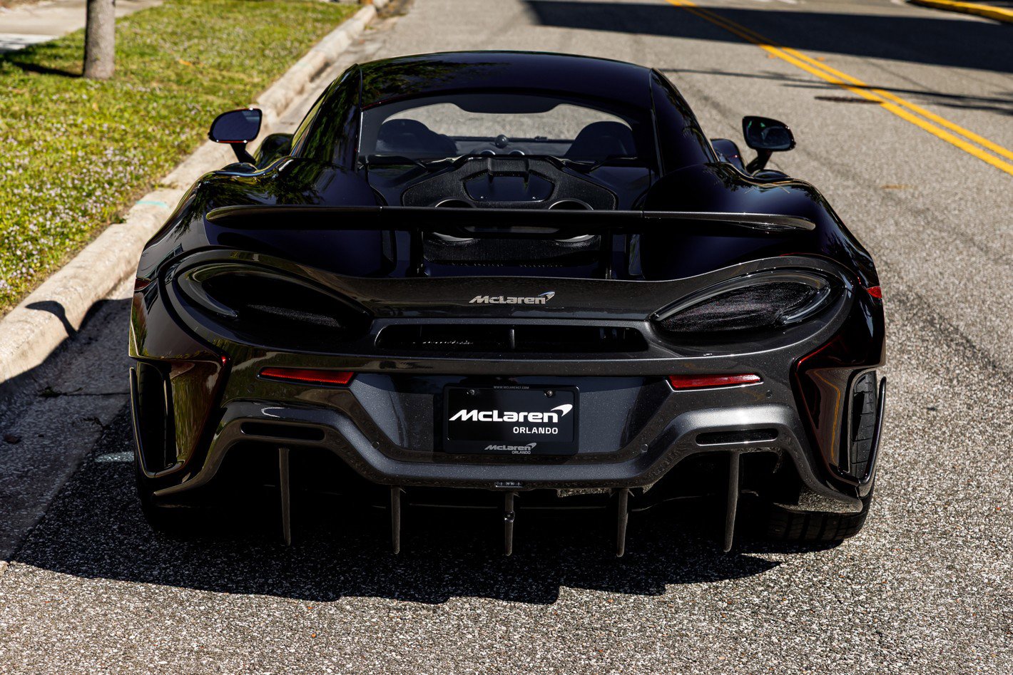 Used 2019 McLaren 600LT photo 16