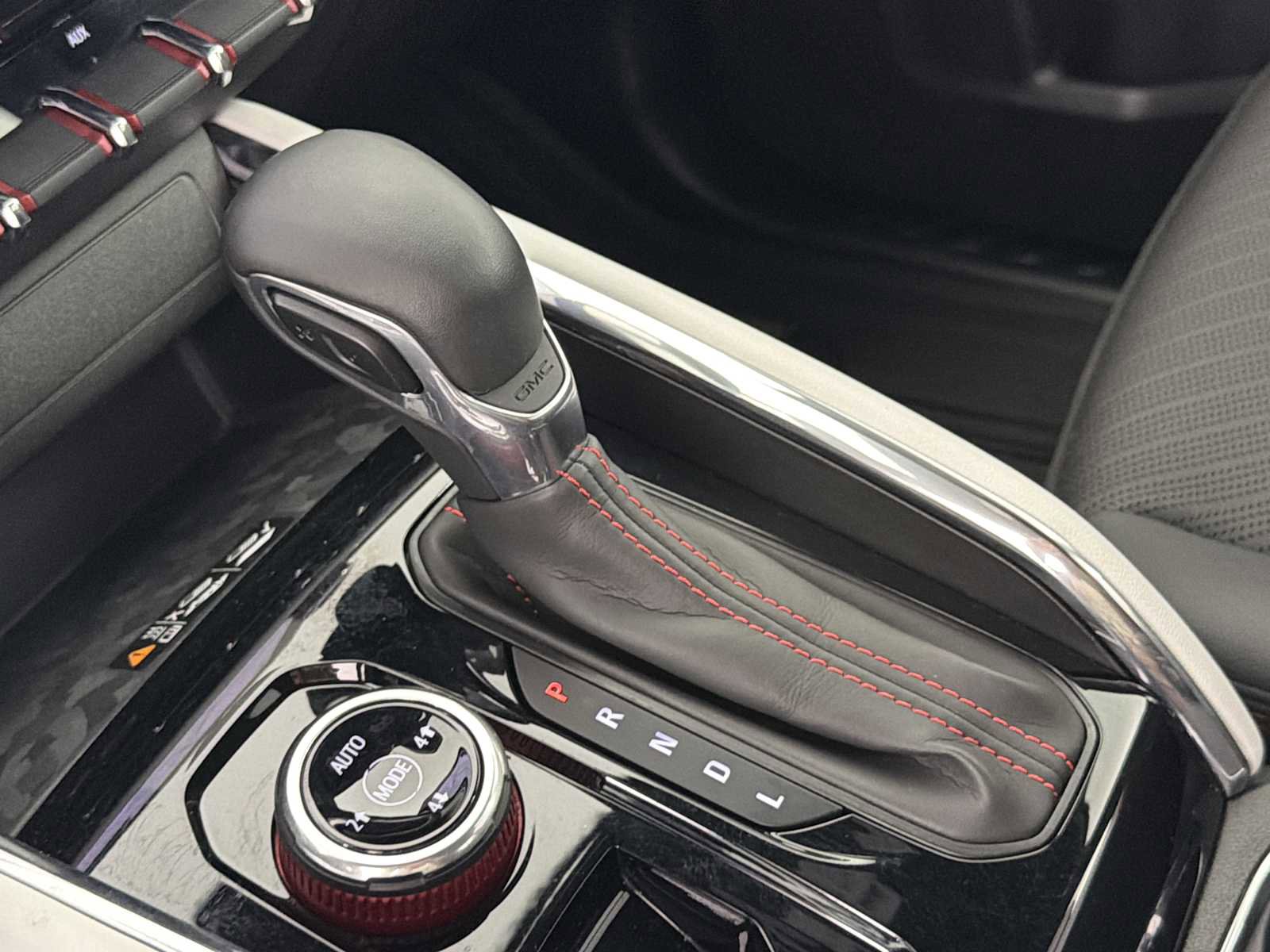 2024 GMC Canyon AT4X