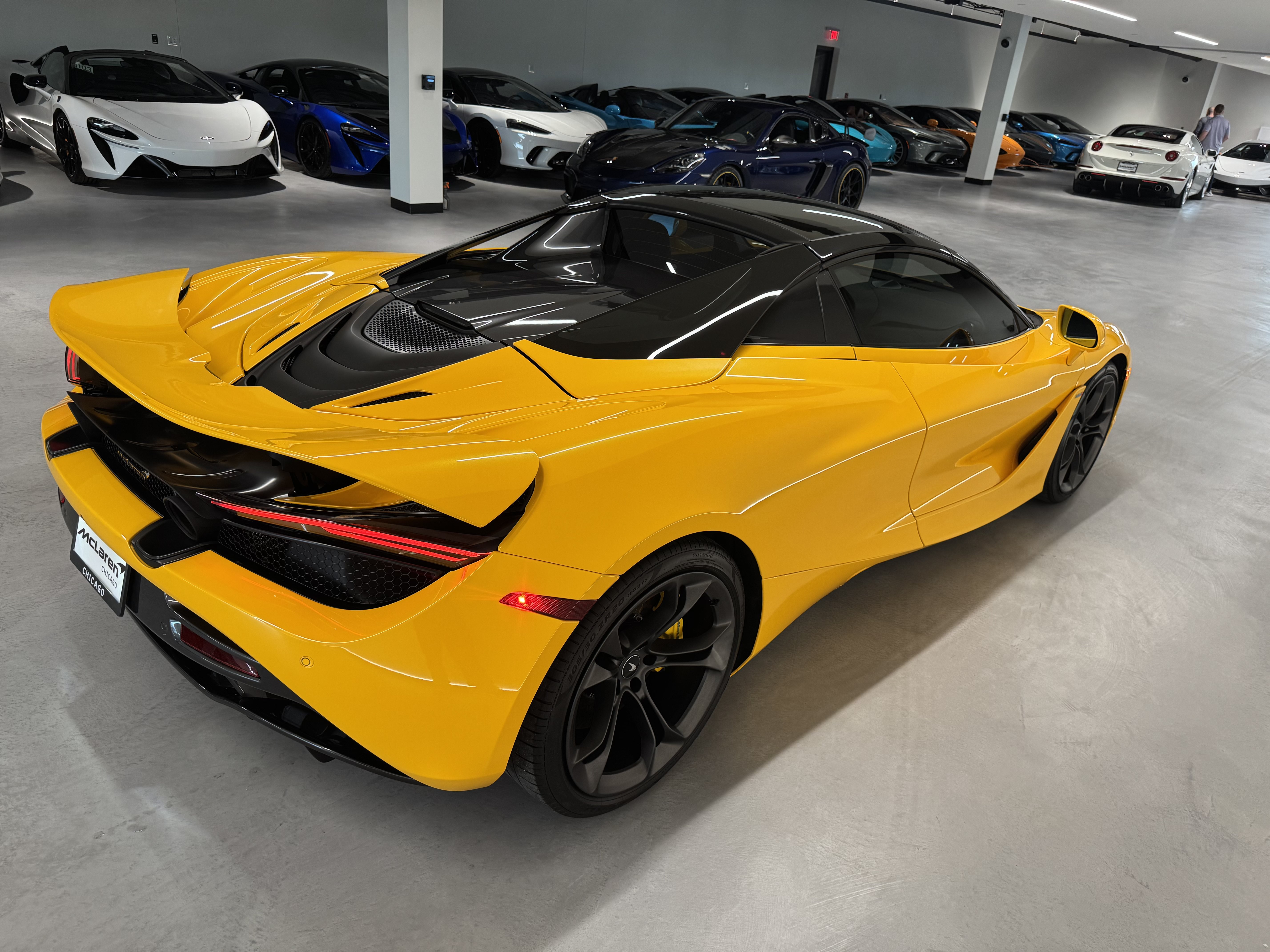 Used 2022 McLaren 720S Spider photo 12