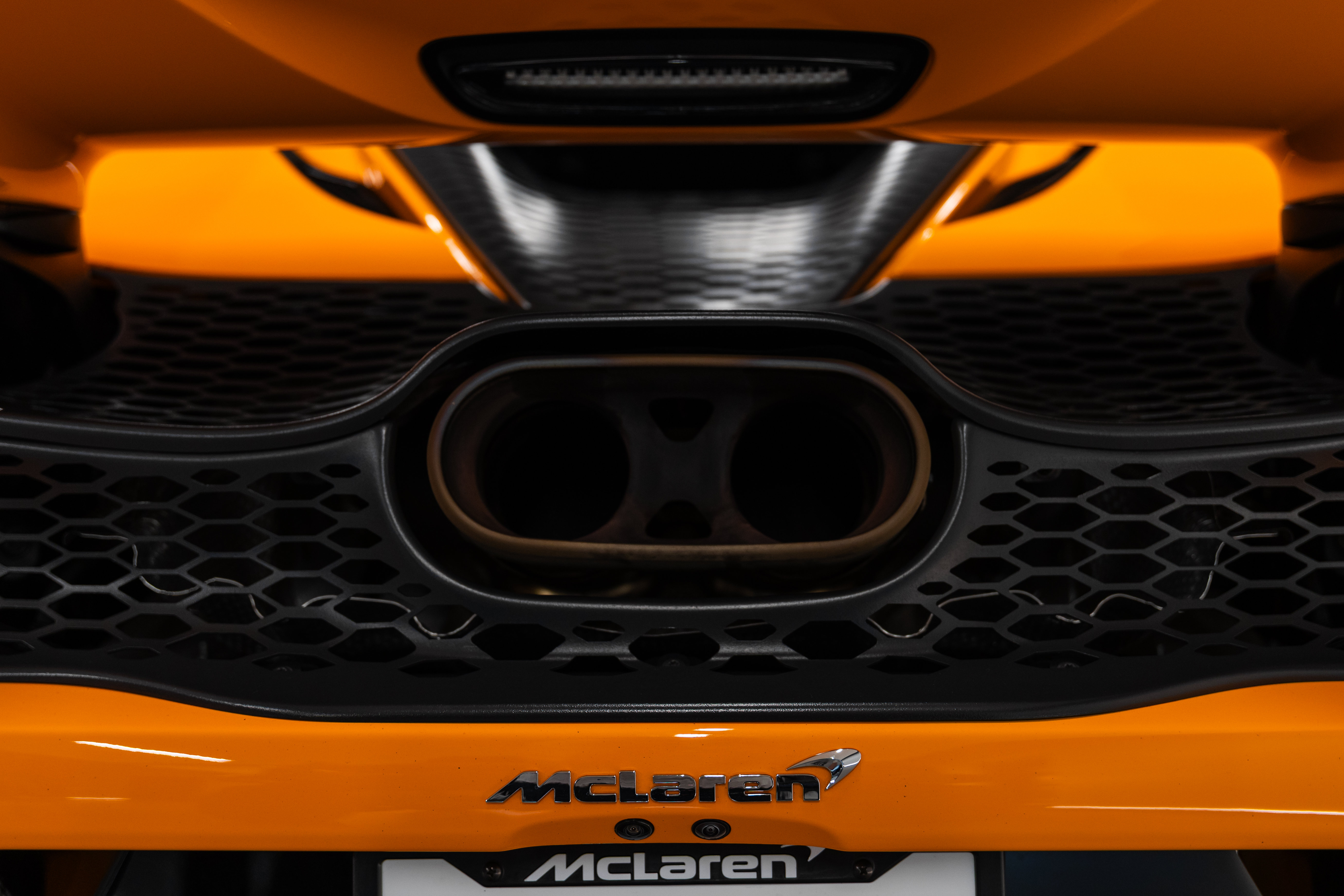 New 2025 McLaren 750S photo 25
