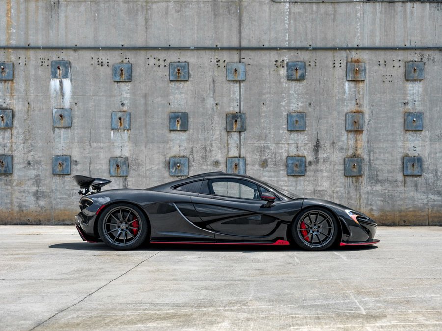 Used 2012 McLaren P1 photo 9