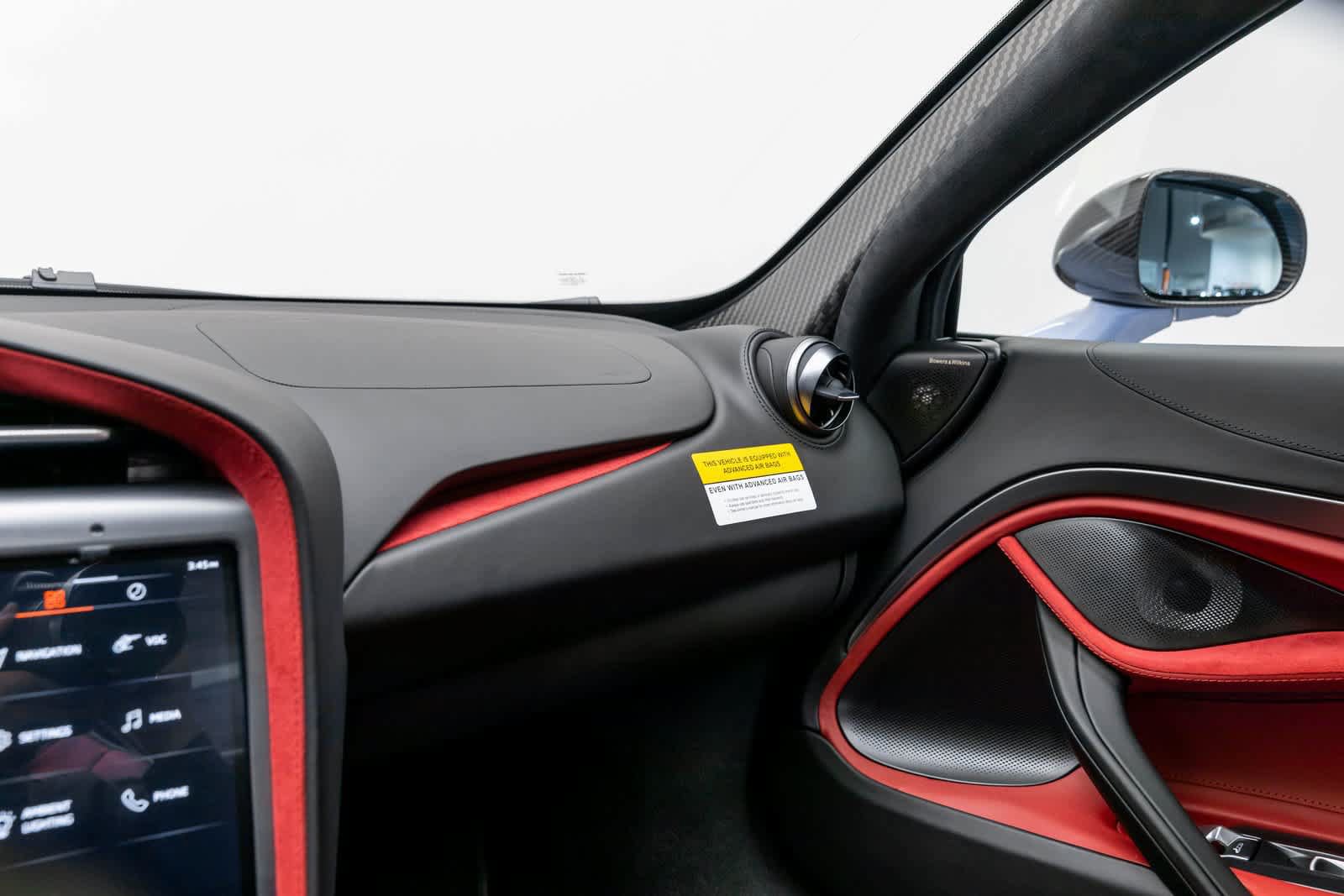 New 2026 McLaren 750S photo 35