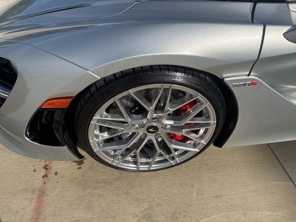 Used 2020 McLaren 720S Performance photo 12