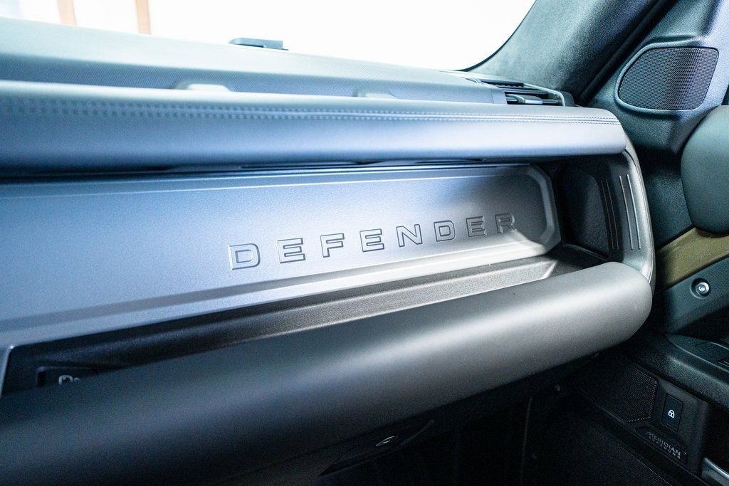 2025 Land Rover Defender 110 X