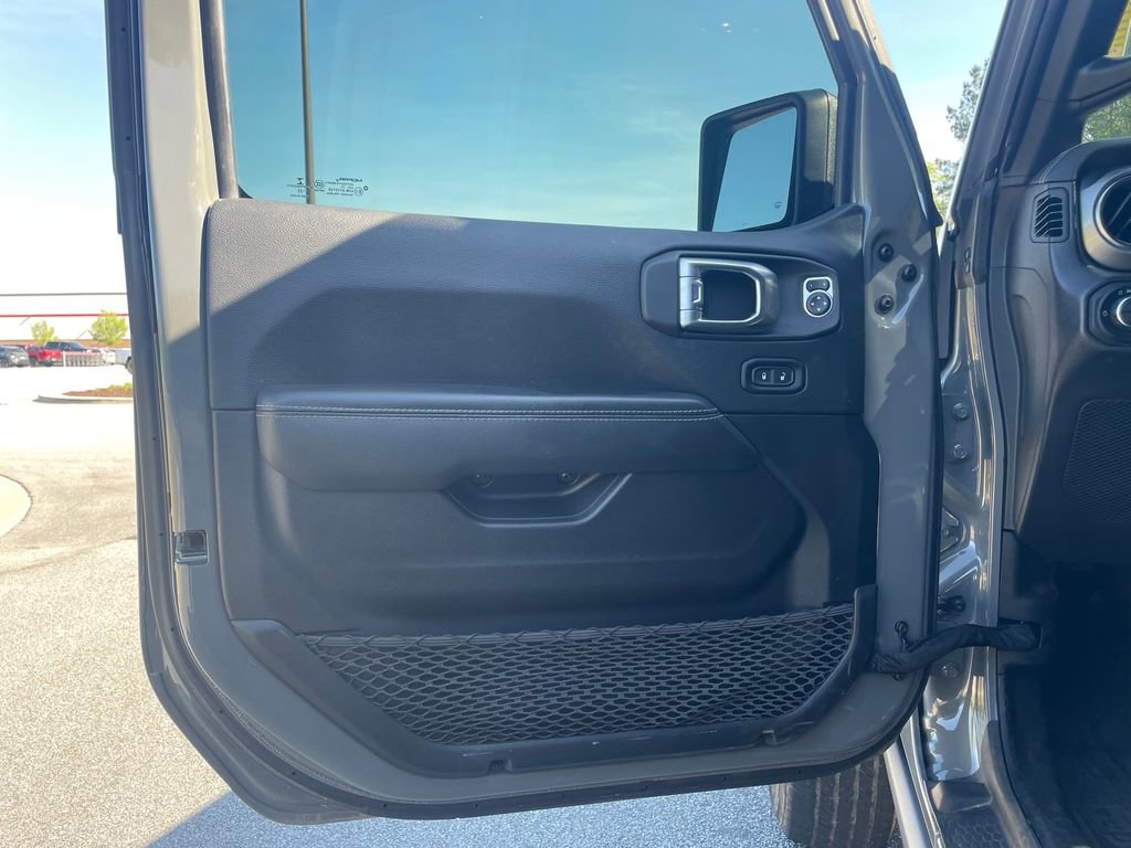 2022 Jeep Gladiator Overland