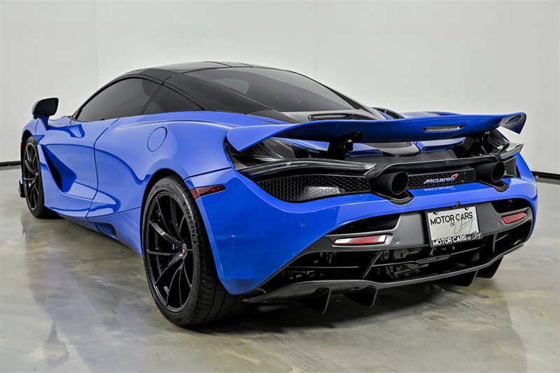 Used 2018 McLaren 720S photo 11